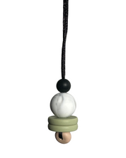 Breastfeeding Necklace - Distraction Aid for Nursing Babies