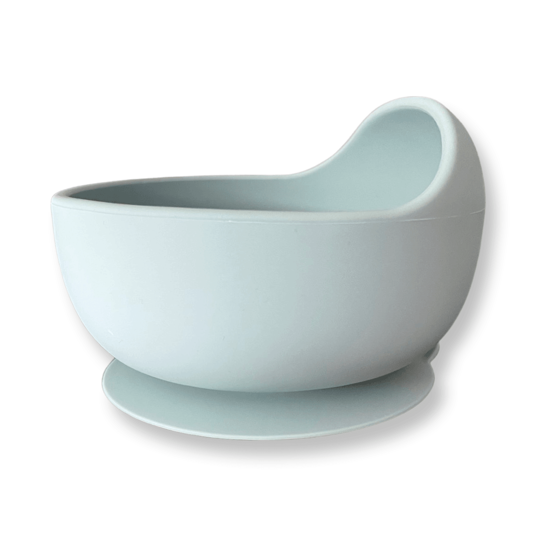 Yoho Baby & co. Silicone baby feeding bowl with super strong suction which helps to prevent spillage