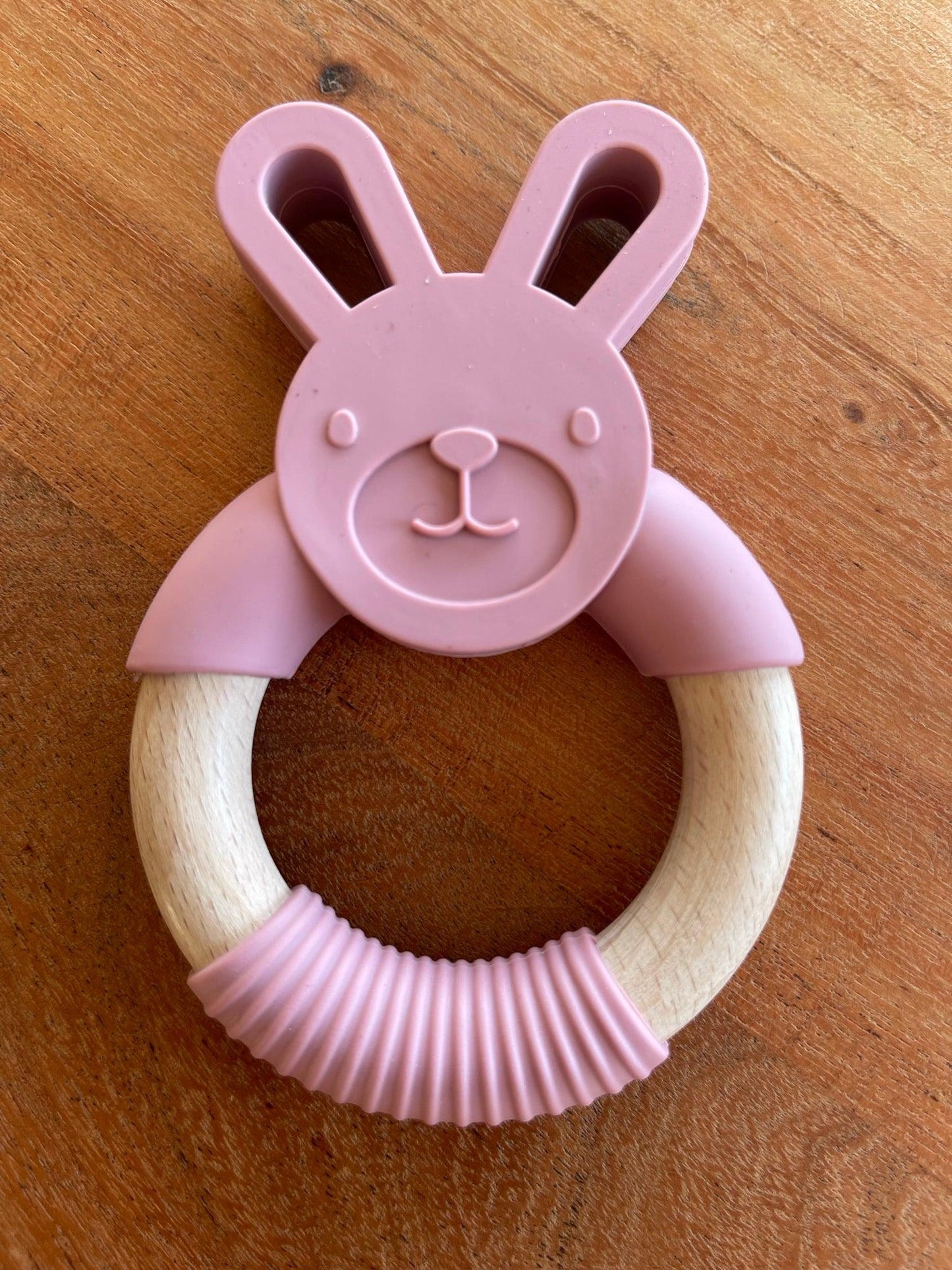 Yoho Baby & co. Silicone Teething Ring - cute rabbit, dusty pink